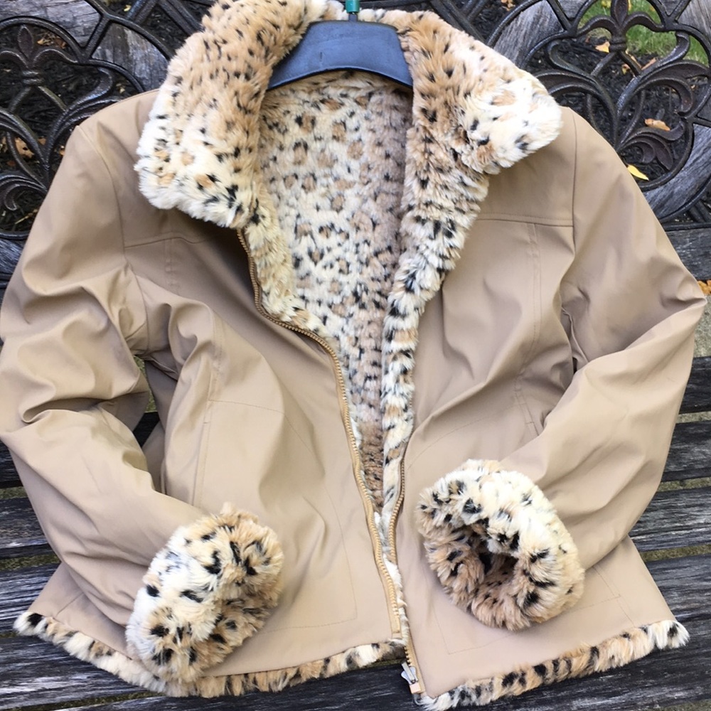 NWOT faux fur/faux leather reversible jacket sz M